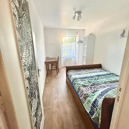 L'islot D'eliss Holiday home Crollon